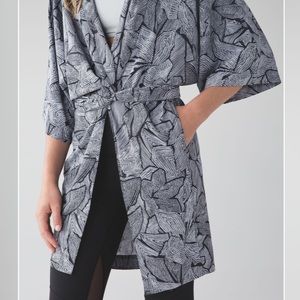 🍋Lululemon Wanderlust Kimono